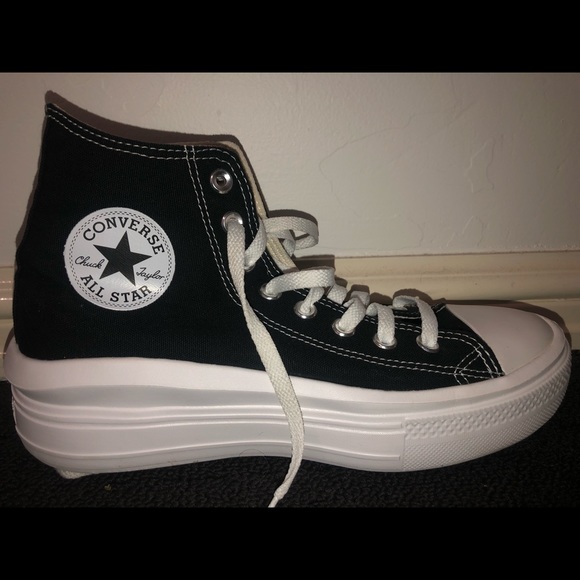Converse Shoes - platform black and white converse